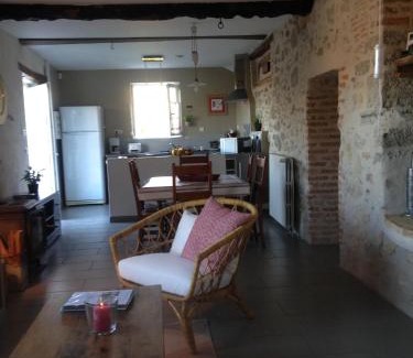 Saint-Andre-de-Seignanx House | Gite Maison Narbay