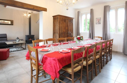 Pissy-Poville House | Gite Pissy-Pôville, 6 bedrooms, 14 persons