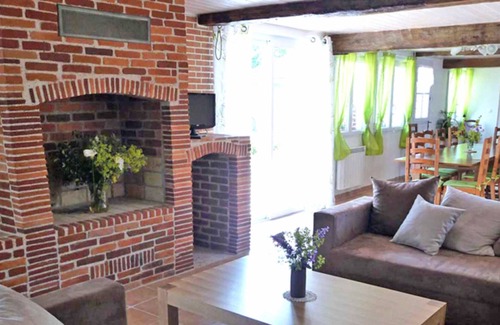 Saint-Leger-aux-Bois House | Gite Saint-Léger-aux-Bois, 5 bedrooms, 12 persons