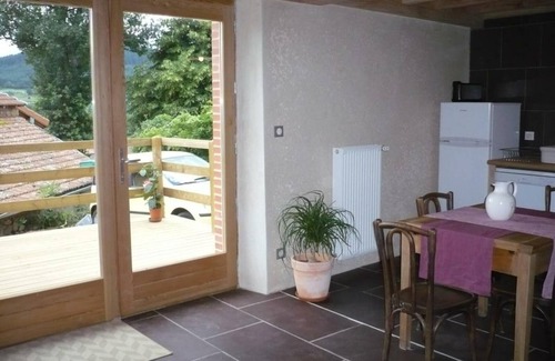 Saint-Romain-d'Urfe Cottage | Gite Saint-Romain-d'Urfé, 2 bedrooms, 4 persons