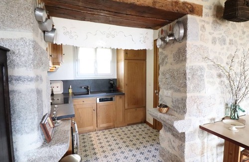 Saint-Saury Cottage | Gite Saint-Saury, 3 bedrooms, 5 persons