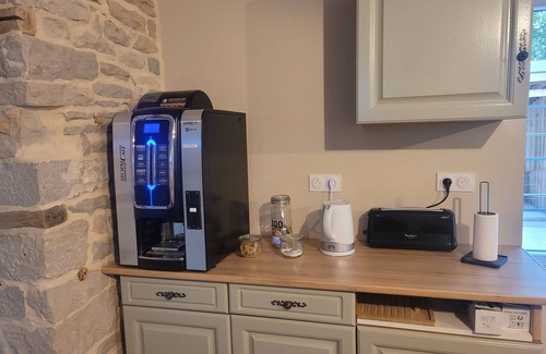 Orchamps Cottage | Gite Sejour Tout Confort 10 Personnes Jura Proche Dole EV6