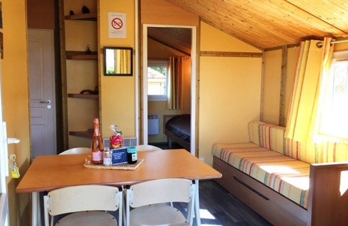 Treignat Cottage | Gite Treignat, 2 bedrooms, 4 persons