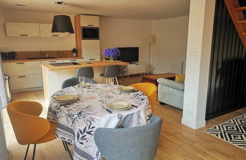Lannion House | Gîte Trugarez, small renovated house. Situated in the green on the Pink Granite Coast