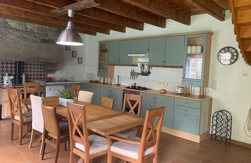 Plounerin House | Gite - typical Breton farmhouse with swimming pool