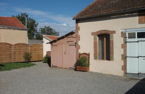 Verneix Cottage | Gite Verneix, 3 bedrooms, 6 persons