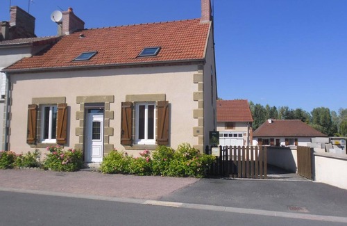 Verneix Cottage | Gite Verneix, 3 bedrooms, 6 persons