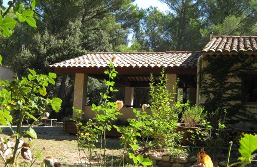 Lambesc Apartment | Gites Croignes-Ponant