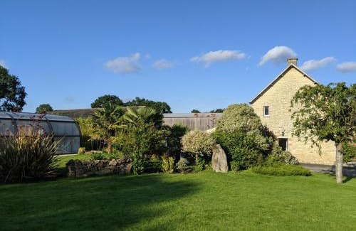 Saint-Juvat House | Gites De La Melautais