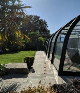 Saint-Juvat House | Gites De La Melautais