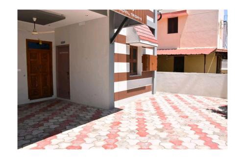Srirangam Hotel | GK Luxury Stay