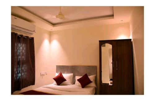 Srirangam Hotel | GK Luxury Stay