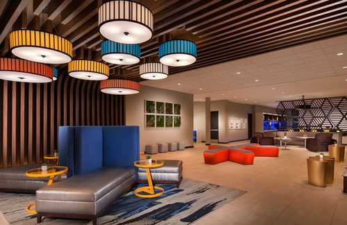 Nashville Hotel | GLō Best Western Nashville Airport