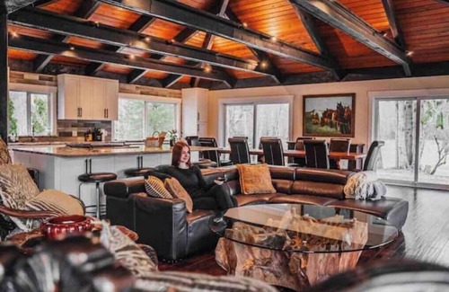 Upper Squamish Cabin | Glacier Valley Farm