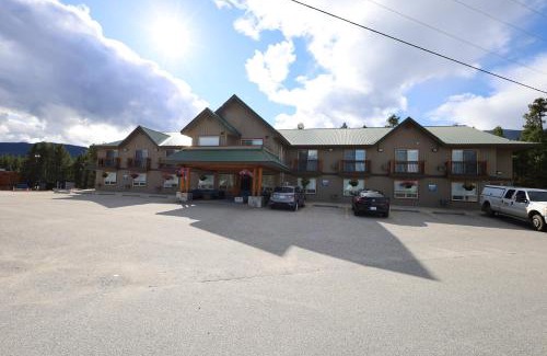 Blue River Cabin | Glacier Mountain Lodge