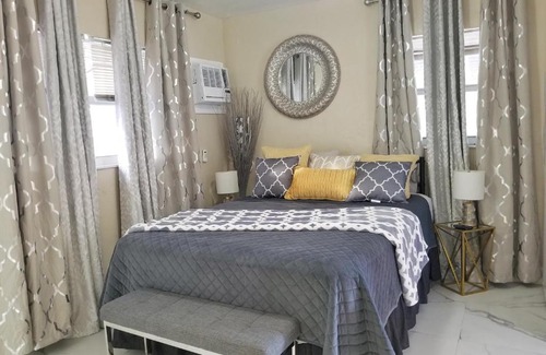 Little Ranches House | Glam Private Studio 4 Miles from Beach