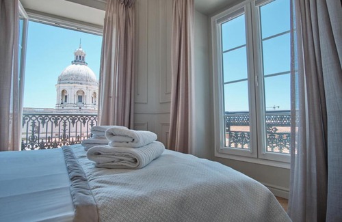 Alfama Apartment | GLAMOROUS and CENTRAL ALFAMA RIVERVIEW