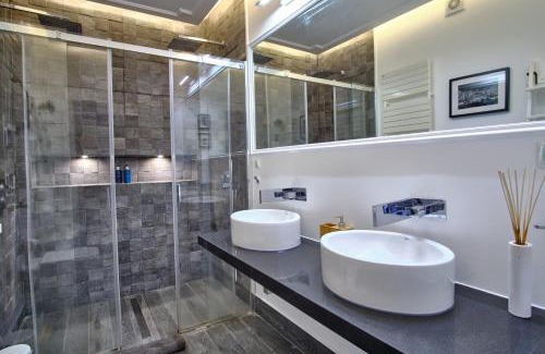 Alfama Apartment | GLAMOROUS and CENTRAL ALFAMA RIVERVIEW