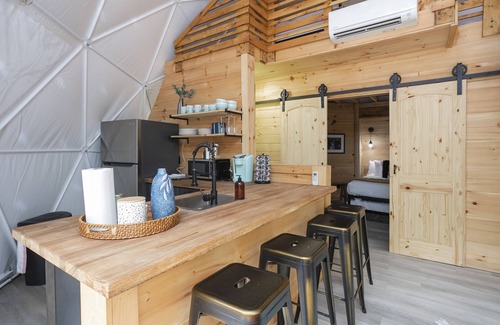 Cosby RV Rental | ✨🥂 Glamping Dome with Full Bath, Kitchen, Fire Pit, & Grill