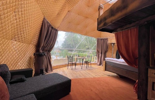 Horni Podluzi Cabin | Glamping Jedlova Sleeps 6 With Deck