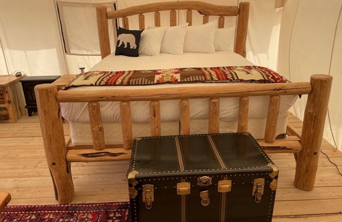 Pray RV Rental | Glamping tent in Paradise Valley only 27 miles from Yellowstone National Park