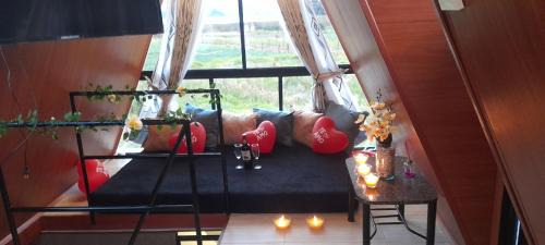 Tota Other | Glamping y Cabañas el Encanto-Girasoles