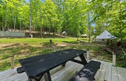 Stanton RV Rental | Glamping Yurt #1 - Heated, Firepit, Fridge, Red River Gorge