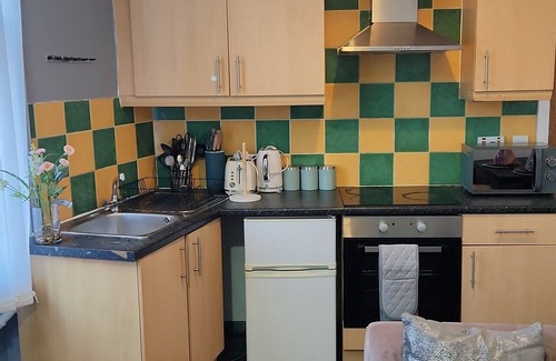 Wolverhampton Apartment | Glamshouse Troccadero flat