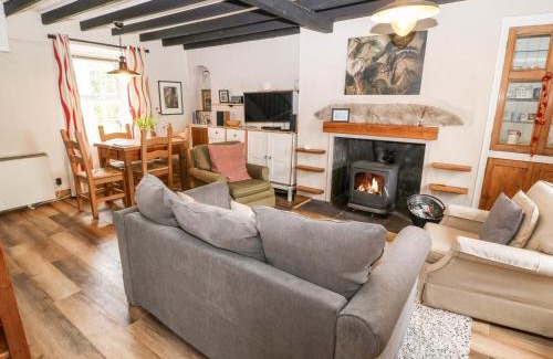 Garn Fadryn House | Glascoed