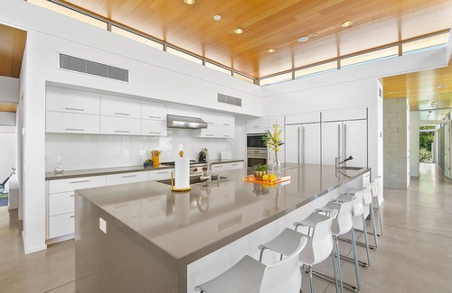 Magnesia Falls Cove House | 'Glass Retreat' 7 BR, Lap Pool, Firepit, Putting