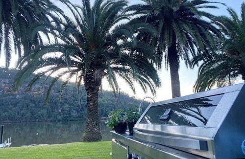 Wisemans Ferry House | Glasshouse on the River is Pet Friendly, bring your boat or jet-ski