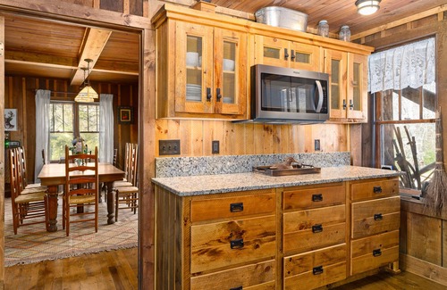 Topton Apartment | Glen Choga Lodge- Entire Lodge sleeps 16