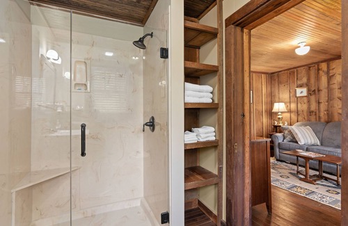 Topton Bed & Breakfast | Glen Choga Lodge