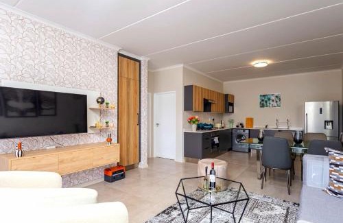 Greater Johannesburg Metropolitan Area Apartment | Glen Haven