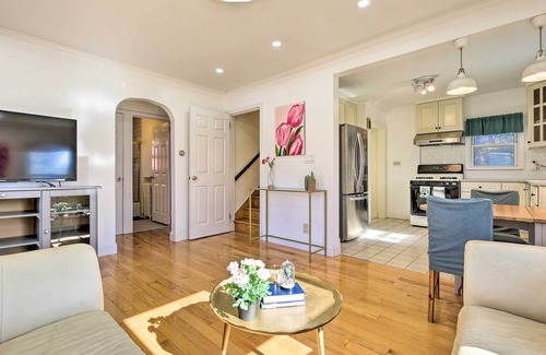 Glen Head House | Glen Head Home w/ Yard ~ 28 Mi to NYC