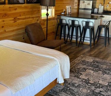 Glendive Apartment | Glendive Cabin Retreat 1 mile from Makoshika Park