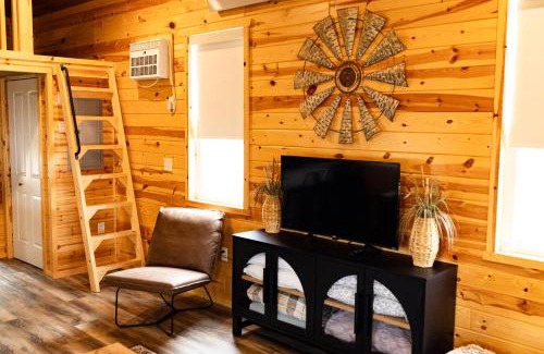 Glendive Apartment | Glendive Cabin Retreat 1 mile from Makoshika Park