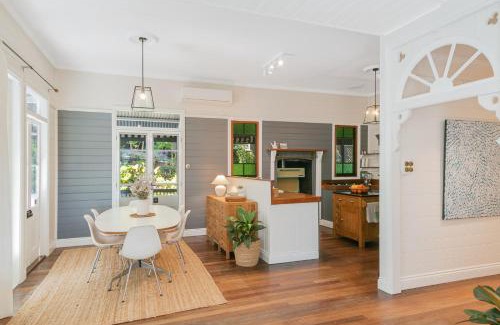 Murwillumbah House | Glenelg Upstairs Residence