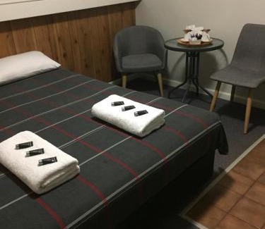 Glenrowan Hotel | Glenrowan Kelly Country Motel