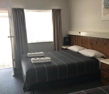 Glenrowan Hotel | Glenrowan Kelly Country Motel