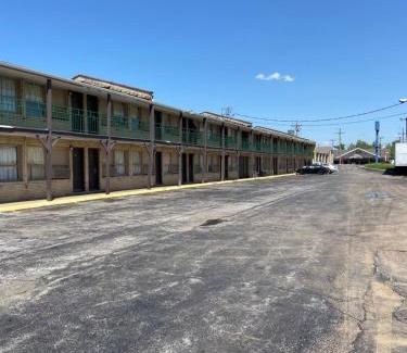Springfield Hotel | Glenstone place extended stay motel