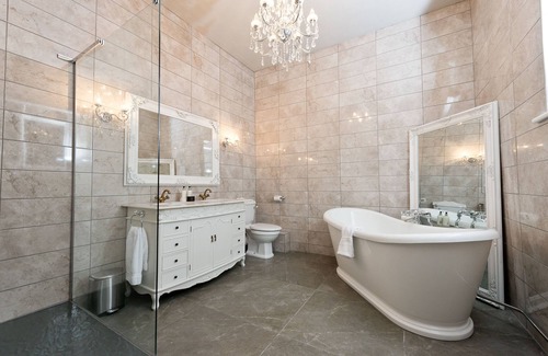 Pencraig Hotel | Glewstone Court Country House Hotel