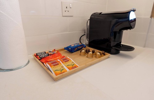 Dubai Apartment | GLOBALSTAY. Creek Rise Tower 1 Elegant Apartment