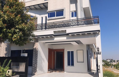 Fatehjang House | Glorious Guest House (Three Bedroom Unit)