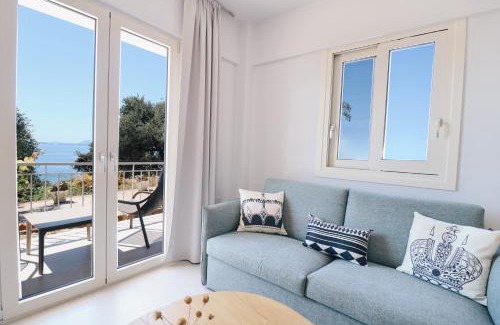 Karpenisi Apartment | Glyfa Beach Haven by CorfuEscapes