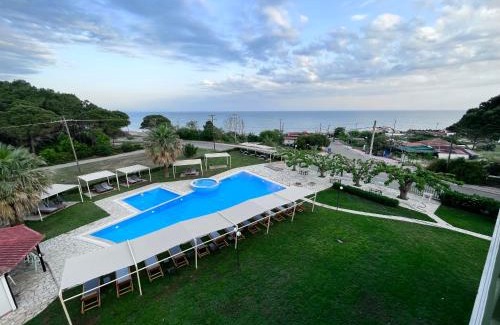 Pineios Hotel | Glyfa Beach Hotel