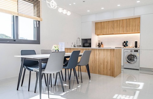 Aewol House | Gobajinin Private Pool Villa