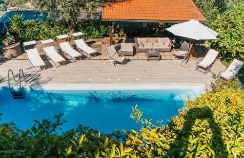 Termini Villa | GOCCE VILLAS - Villa Golfo D'oro