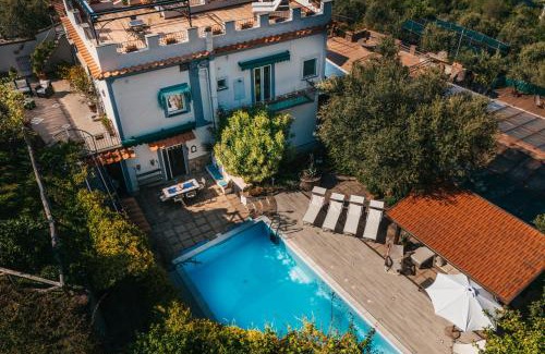 Termini Villa | GOCCE VILLAS - Villa Golfo D'oro