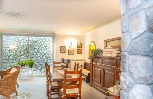 Termini Villa | GOCCE VILLAS - Villa Golfo D'oro